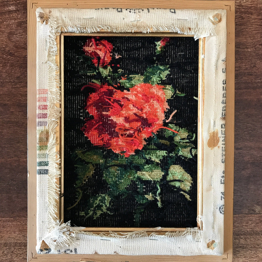 Canevas vintage d'une rose rouge sur fond noir par Hello Broc brocante en ligne