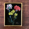 Peinture bouquet de fleurs multicolore sur velours noir encadrement bois doré 1968 23 x 17 cm par Hello Broc brocante en ligne