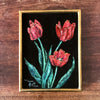 Peinture bouquet de tulipes rouges sur velours noir encadrement bois doré 1968 par Hello Broc brocante en ligne