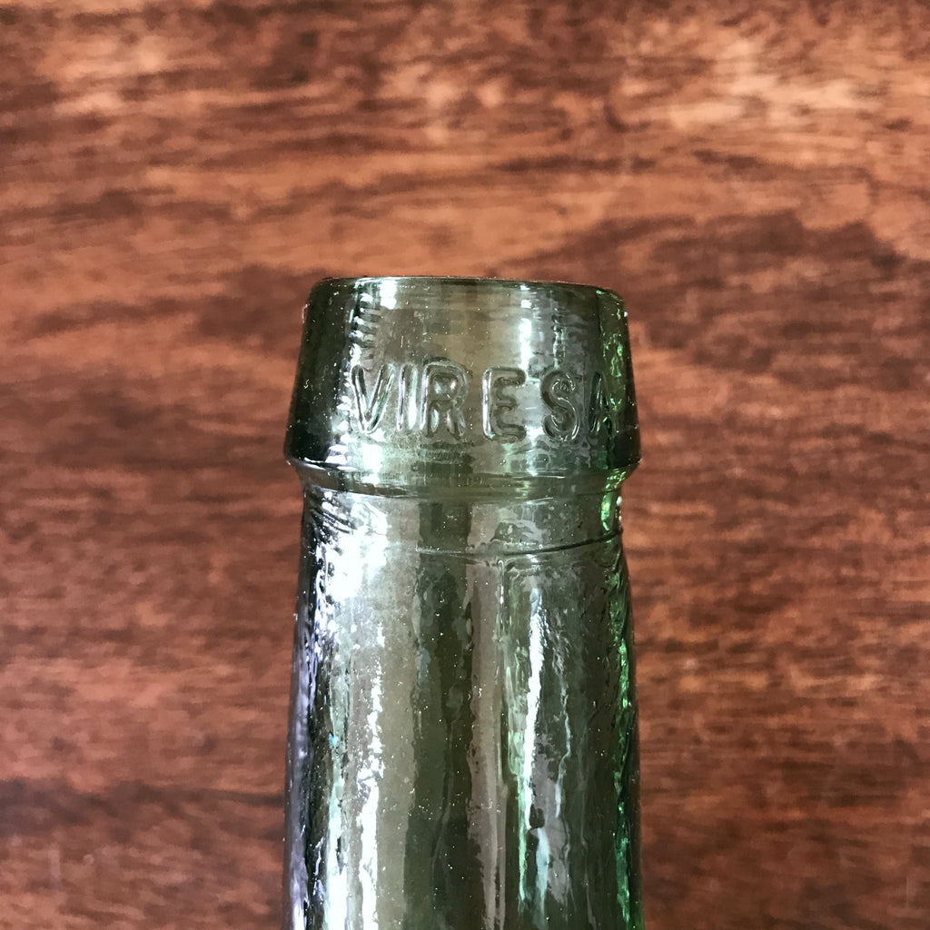 Bouteille décorative en verre moulé vert de 2 litres par Hello Broc brocante en ligne