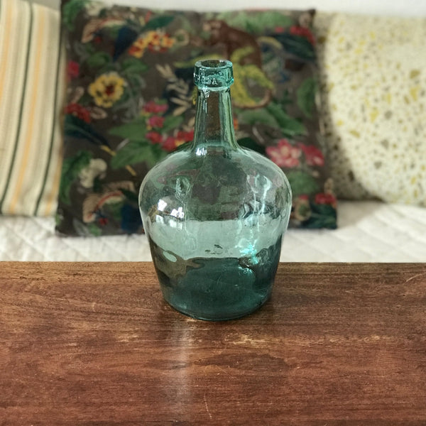 Bouteille bonbonne Viresa en verre moulé vert bleu de 2 litres par Hello Broc brocante en ligne