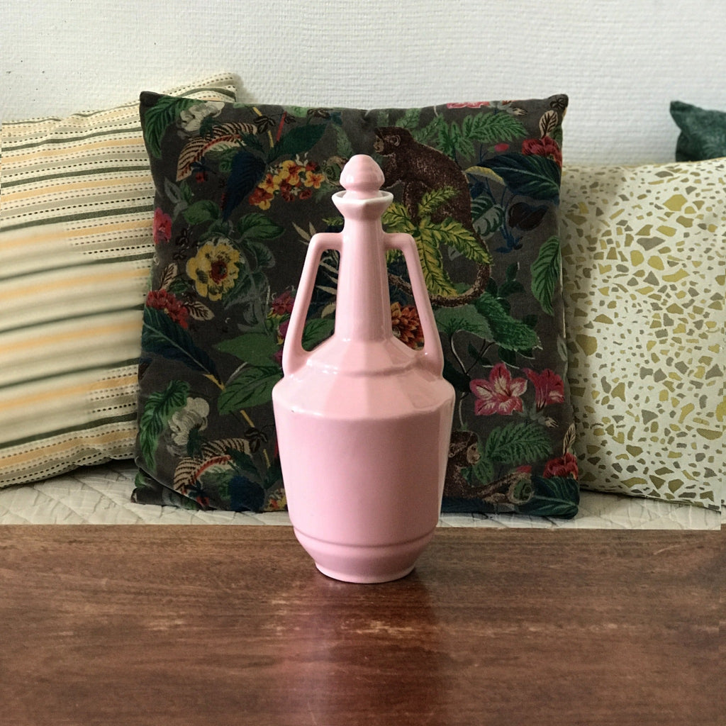 Carafon à double anse en céramique rose par Hello Broc brocante en ligne