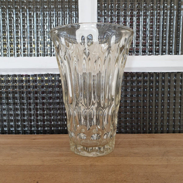 Vase cornet en verre moulé années 50 - Hello Broc