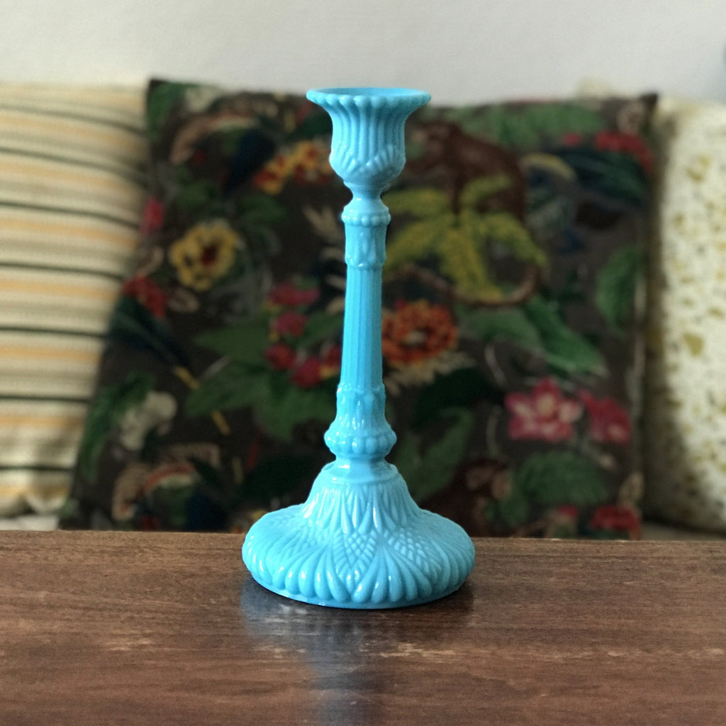 Bougeoir haut bleu en opaline de foire Portieux fin XIXème début XXème siècle par Hello Broc brocante en ligne