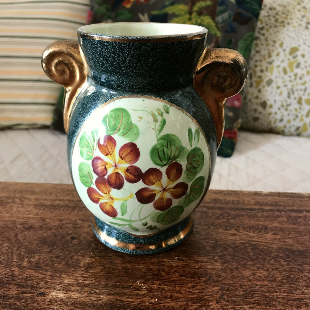 Petit vase en céramique verte avec un bouquet de fleurs en médaillon Enghien France par Hello Broc brocante en ligne