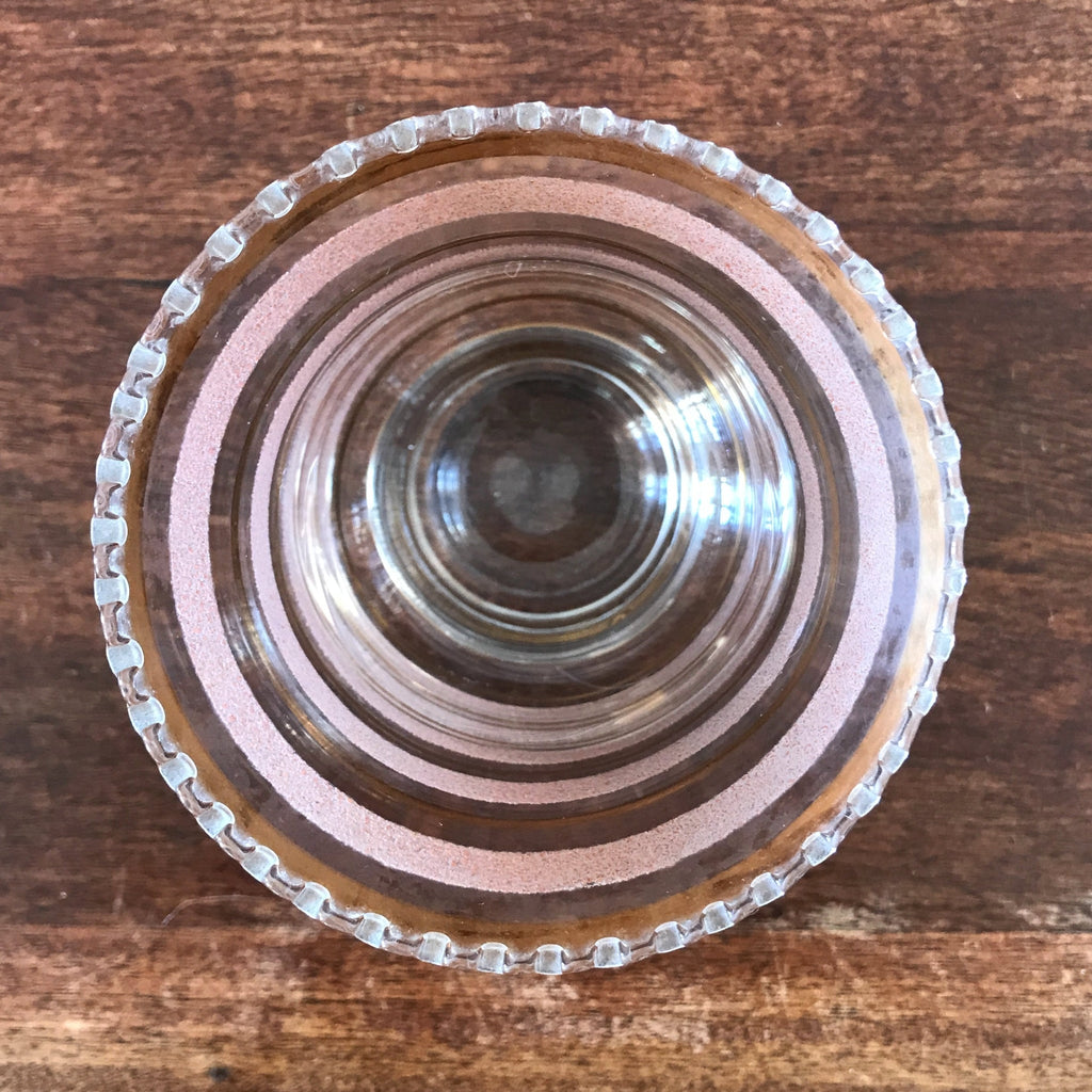 Vase de taille moyenne en verre moulé années 50 rayures dorées et verre brouillé par Hello Broc brocante en ligne