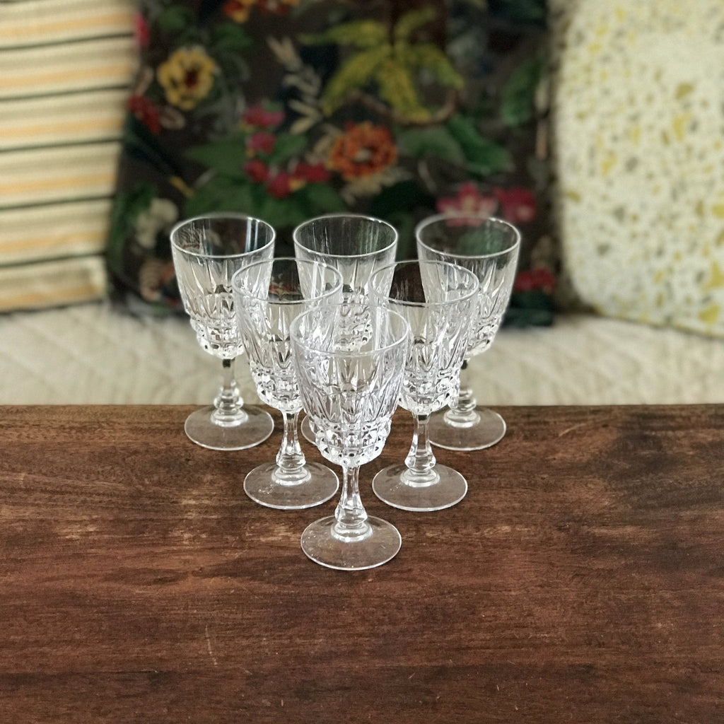 Lot de 6 verres à vin blanc Cristal d'Arques modèle Pompadour capacité 10 cl par Hello Broc brocante en ligne