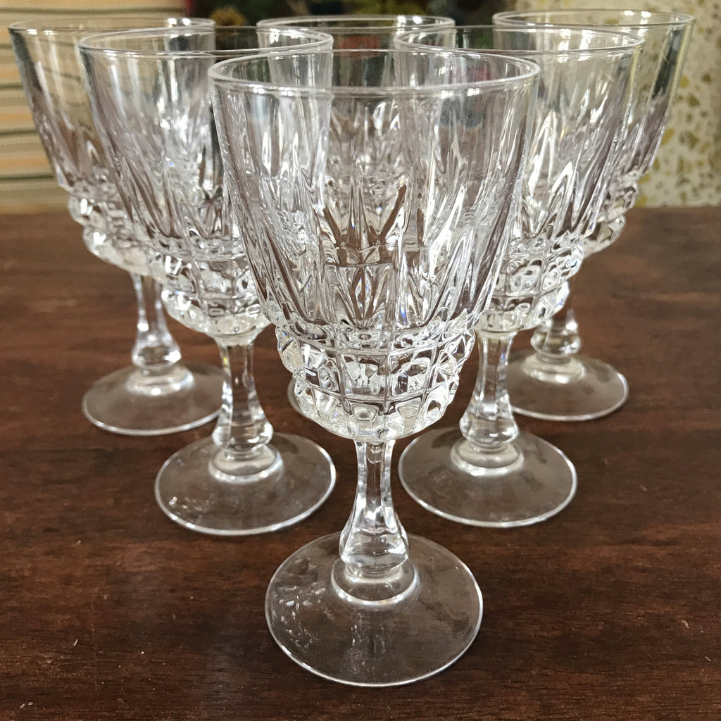 Lot de 6 verres à vin blanc Cristal d'Arques modèle Pompadour capacité 10 cl par Hello Broc brocante en ligne