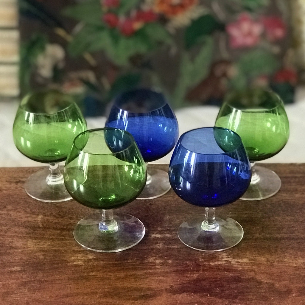 Lot de 5 verres ballons à cognac en verre moulé vert et bleu par Hello Broc brocante en ligne