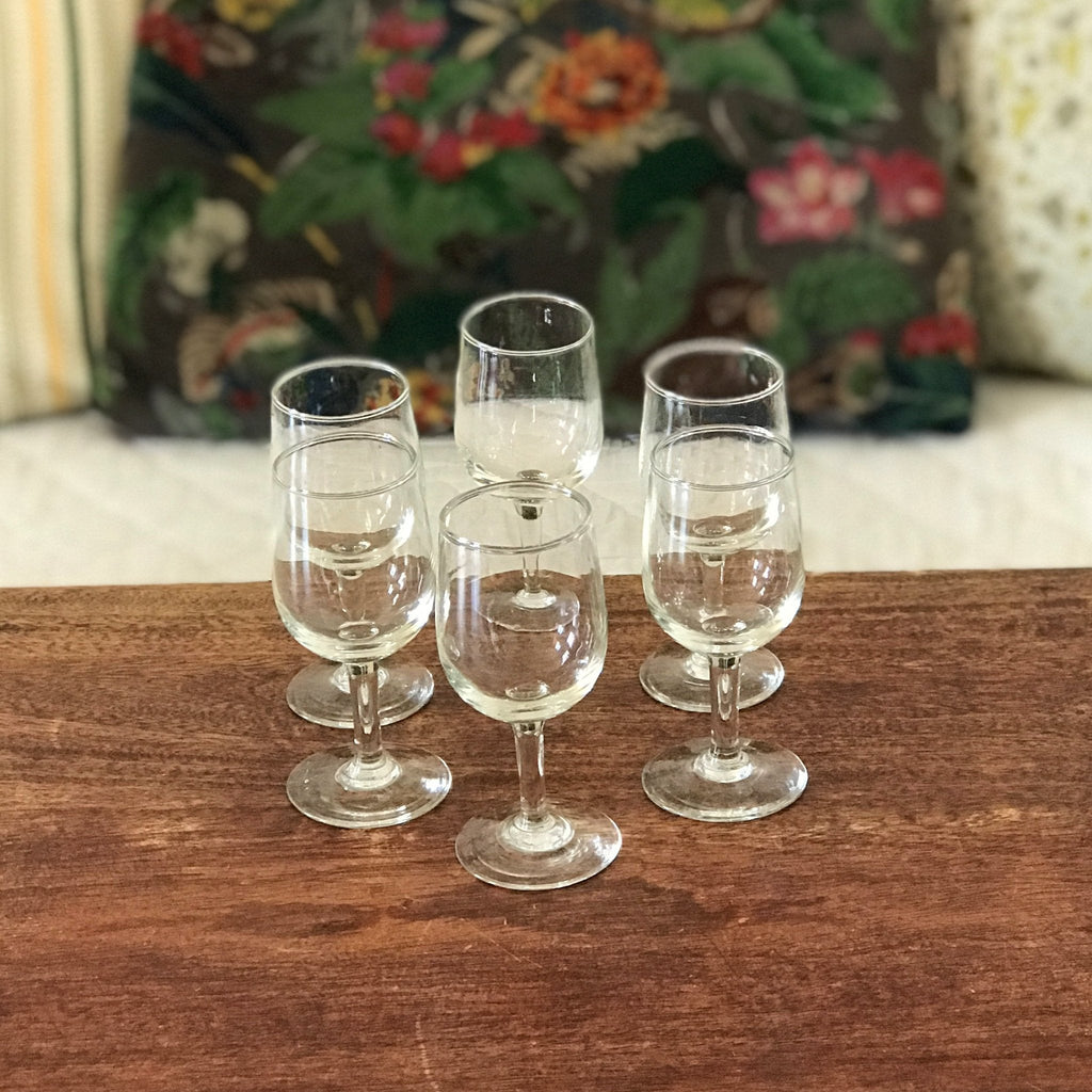 Lot de 6 verres à digestif sur pied en verre soufflé par Hello Broc brocante en ligne