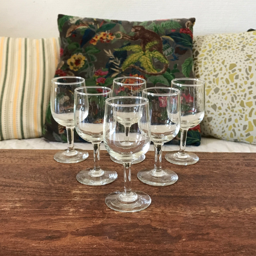 Lot de 6 verres à digestif sur pied en verre soufflé par Hello Broc brocante en ligne