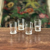 Lot de 4 petits verres à digestif  décoré de stries intérieures par Hello Broc brocante en ligne