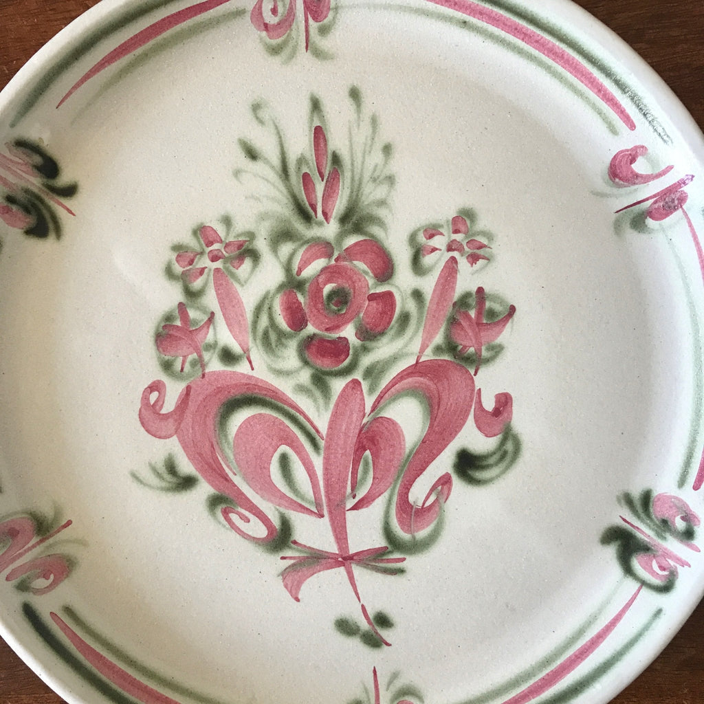 Plat de service en grès de Quimper Keraluc diamètre 27,5 cm par Hello Broc brocante en ligne