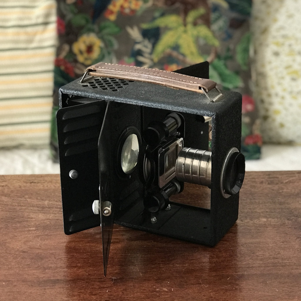 Projecteur pour diapositives en métal années 40 Camerafix S.B. Paris France par Hello Broc brocante en ligne