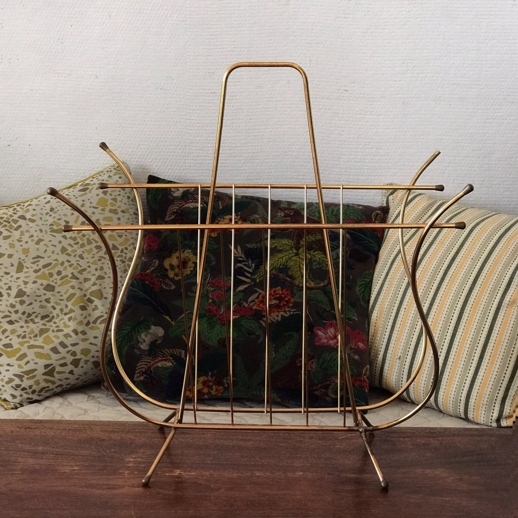 Porte-revue en laiton doré forme lyre ou harpe par Hello Broc brocante en ligne