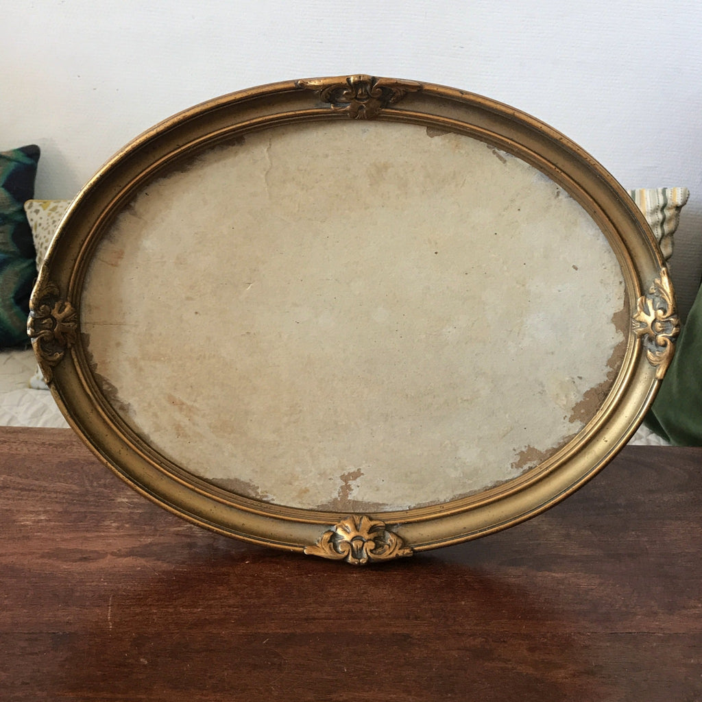 Cadre ovale de taille moyenne en bois doré style Louis XVI début XXème par Hello Broc brocante en ligne