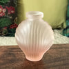 Mini vase en forme de coquillage en verre opaque rose - Hello Broc