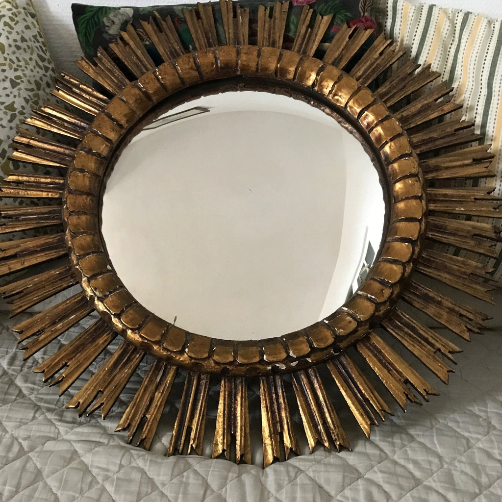 Grand miroir de sorcière soleil en bois doré diamètre de 64 cm - Hello Broc