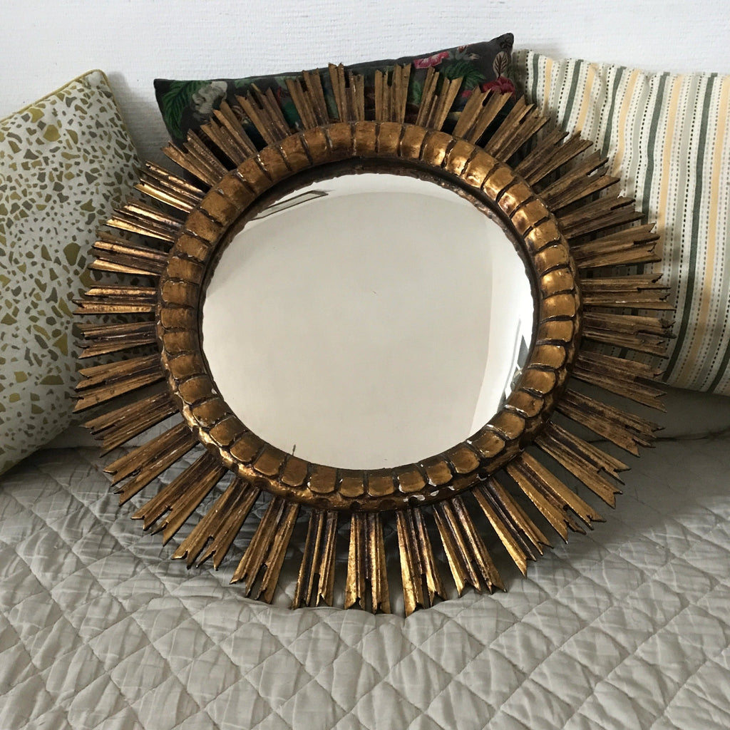 Grand miroir de sorcière soleil en bois doré diamètre de 64 cm - Hello Broc