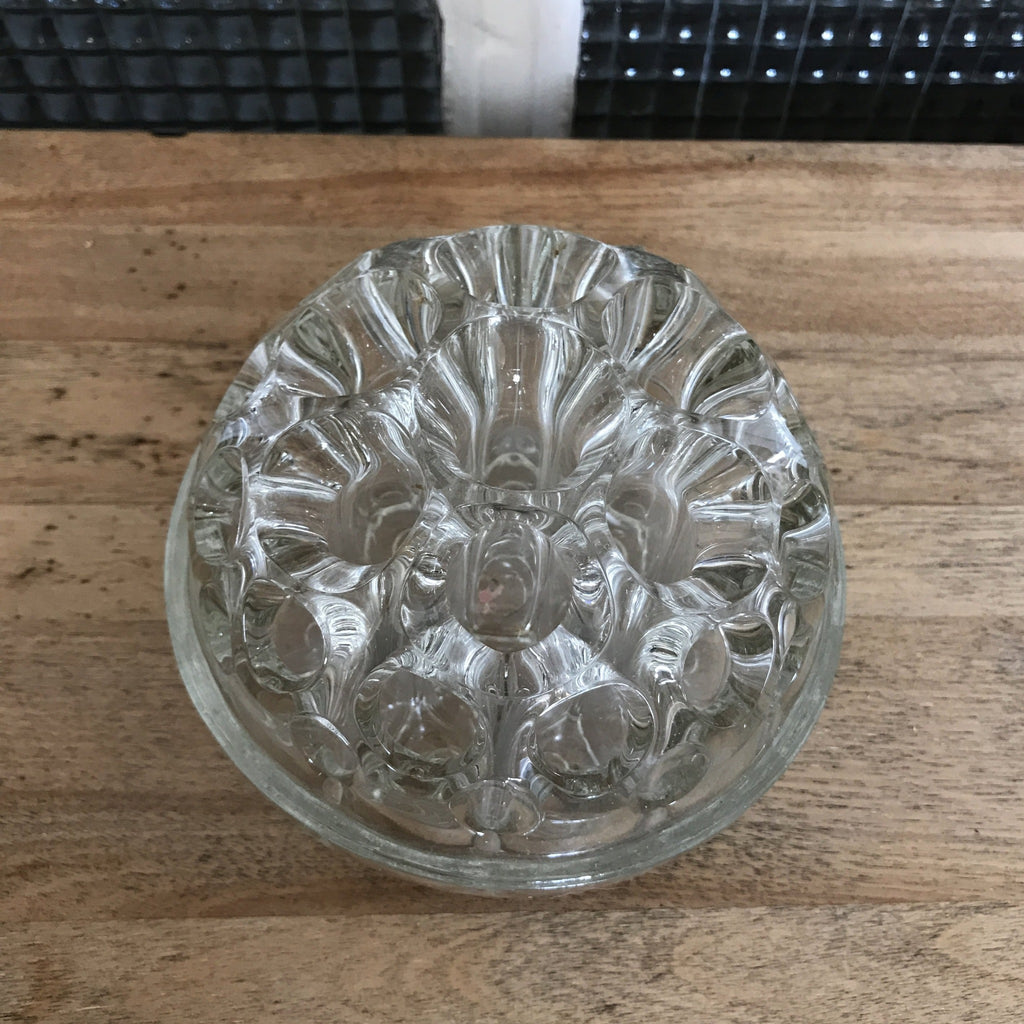 Pique-fleur rond en verre moulé transparent 19 trous et 12 mini - Hello Broc