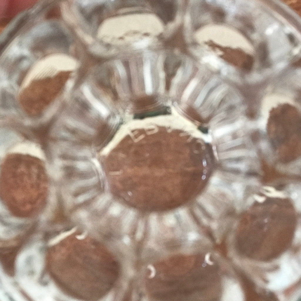 Petit pique-fleurs 9 trous en verre moulé par Hello Broc brocante en ligne