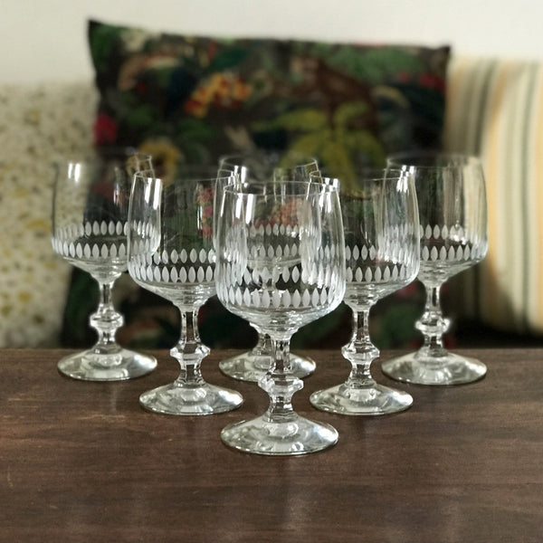 Lot de 6 verres à vin ou à eau en cristal taillé - 2 lots en stock - Hello Broc