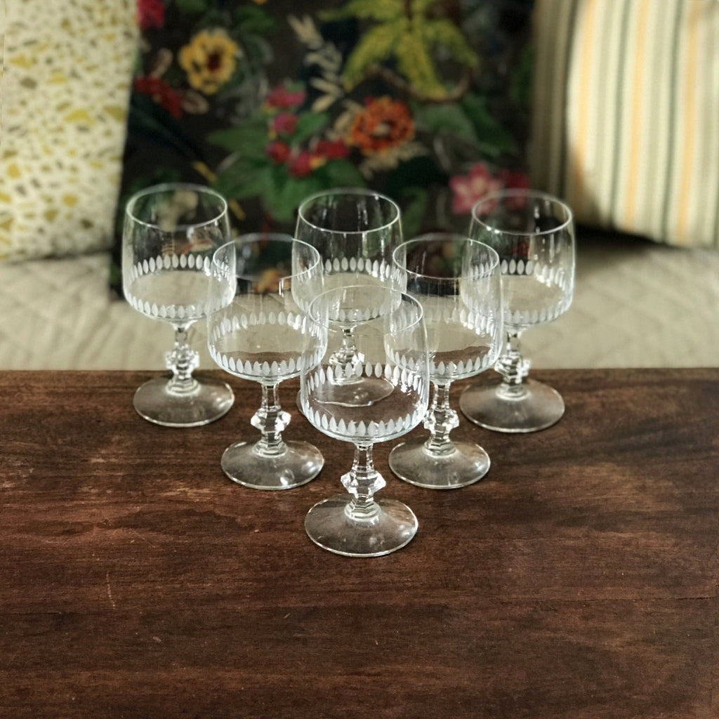 Lot de 6 verres à vin ou à eau en cristal taillé - 2 lots en stock - Hello Broc