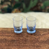Paire de petits verres à liqueur en verre bleuté par Hello Broc brocante en ligne