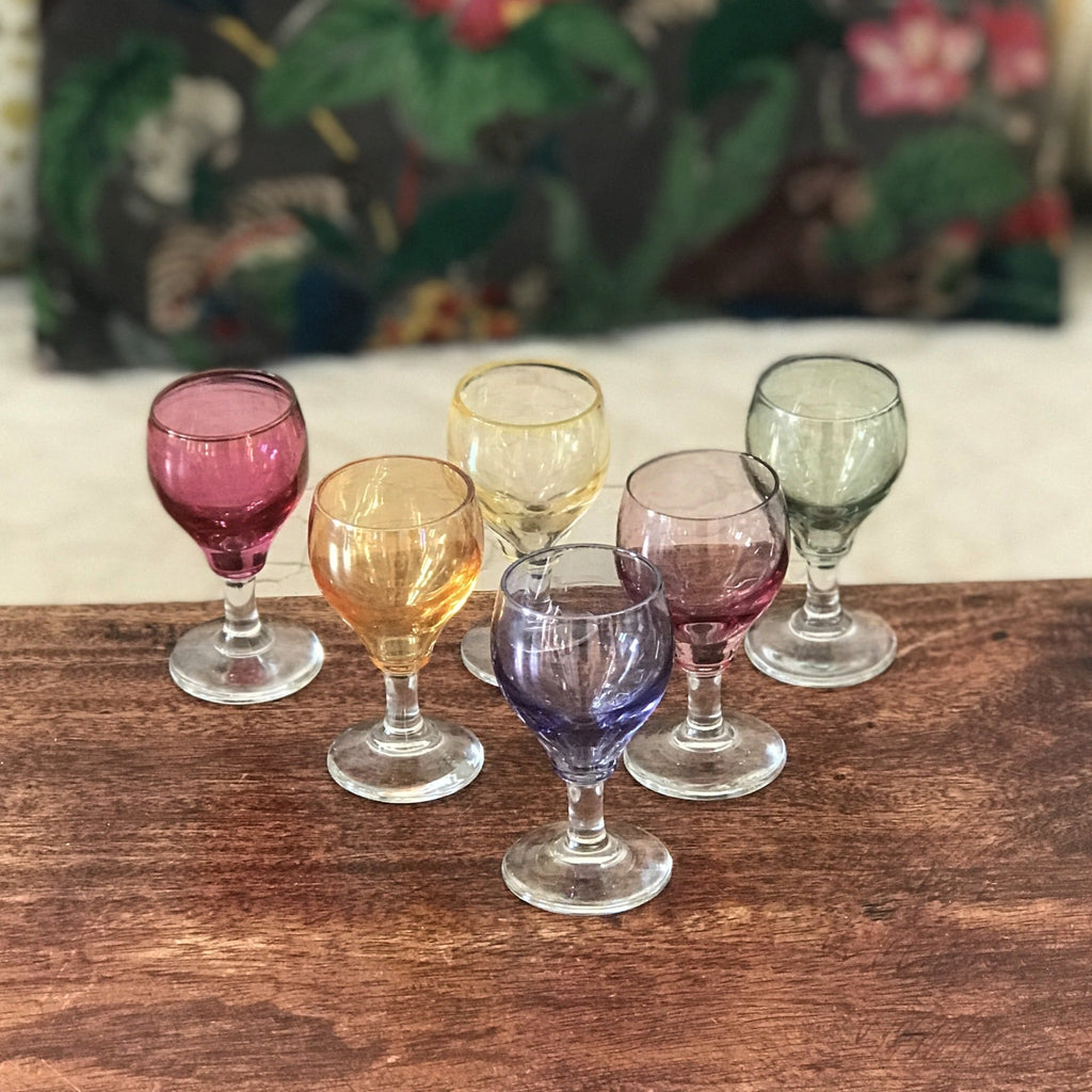 Ensemble de 6 verres ballons à liqueur multicolores en verre soufflé de Murano - Hello Broc