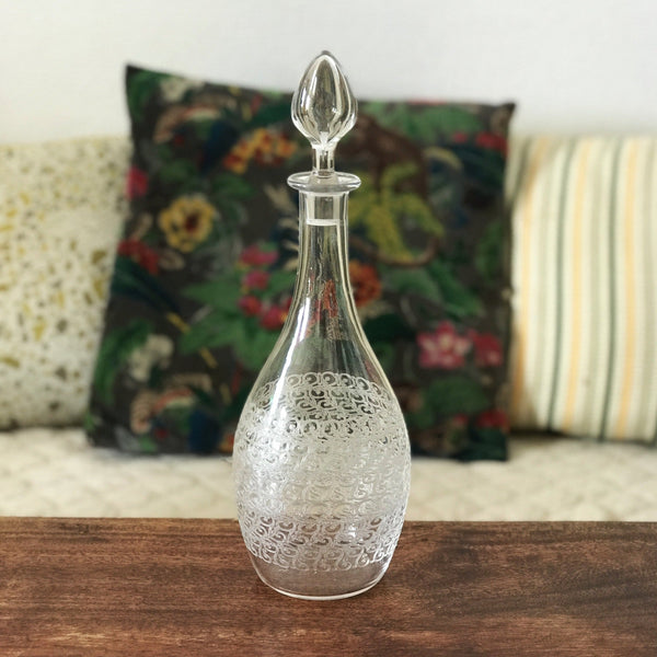 Carafe avec son bouchon d'origine en cristal gravé de Baccarat modèle Rohan - Hello Broc