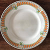 Plat rond de service plat décor Derby de Longwy par Hello Broc brocante en ligne