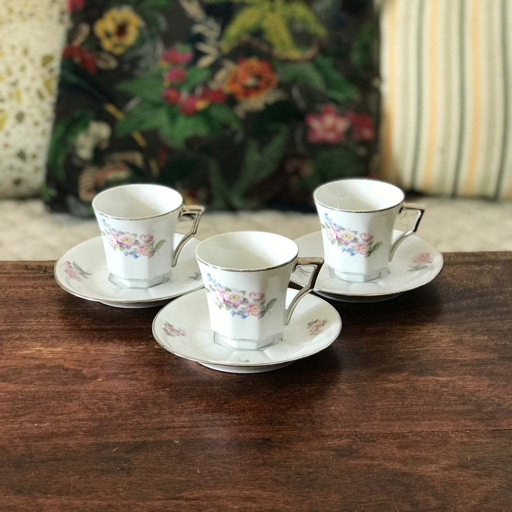 Lot de 3 tasses à café et 3 soucoupes coordonnées en faïence fine CGEC France - Hello Broc