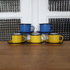 Ensemble de 5 tasses et 5 soucoupes à café en métal émaillé jaune et bleu - Hello Broc