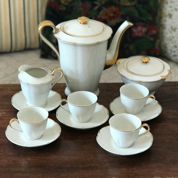 Service à thé ou café 1930 en porcelaine de Limoges blanche et liserés dorés Limoges France Unique - Hello Broc brocante en ligne