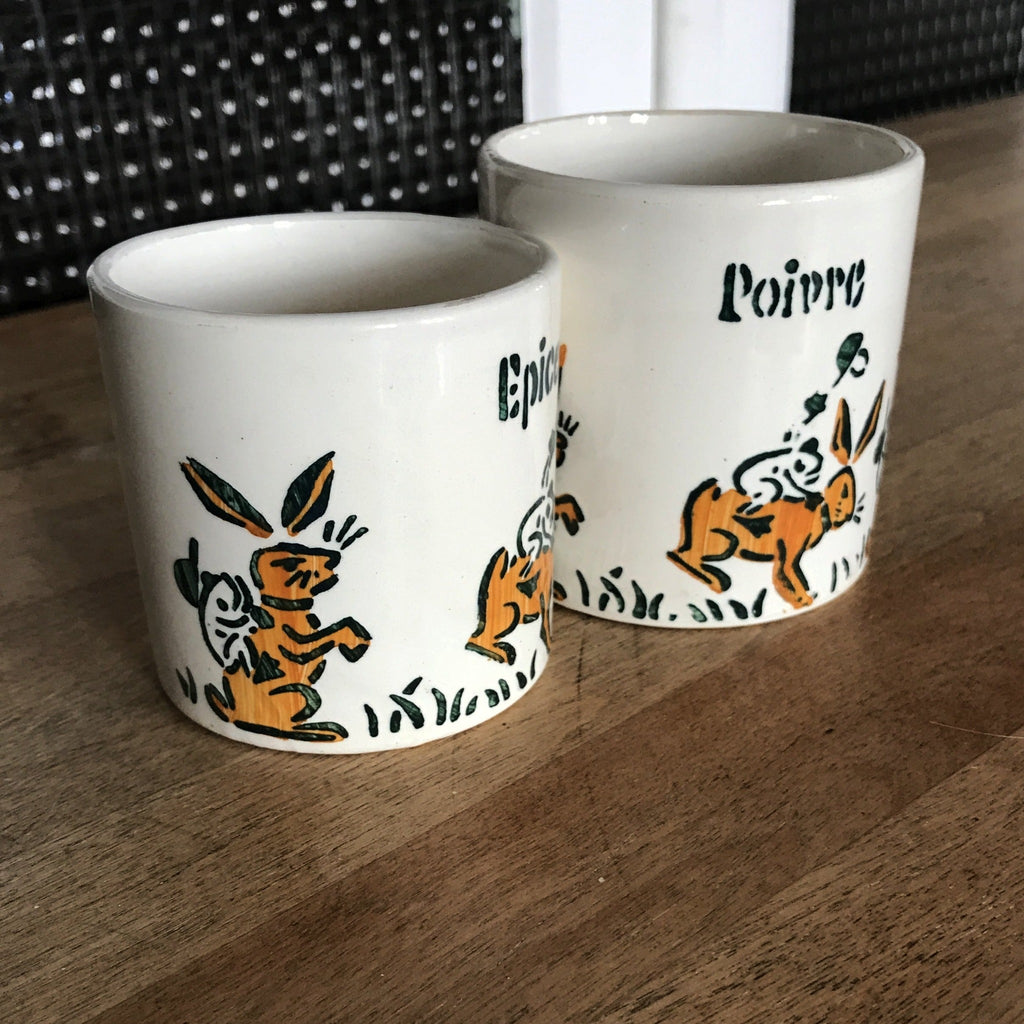 Ensemble de 2 pots à épices sans couvercle Faïencerie Nouvelle Givors France - Hello Broc