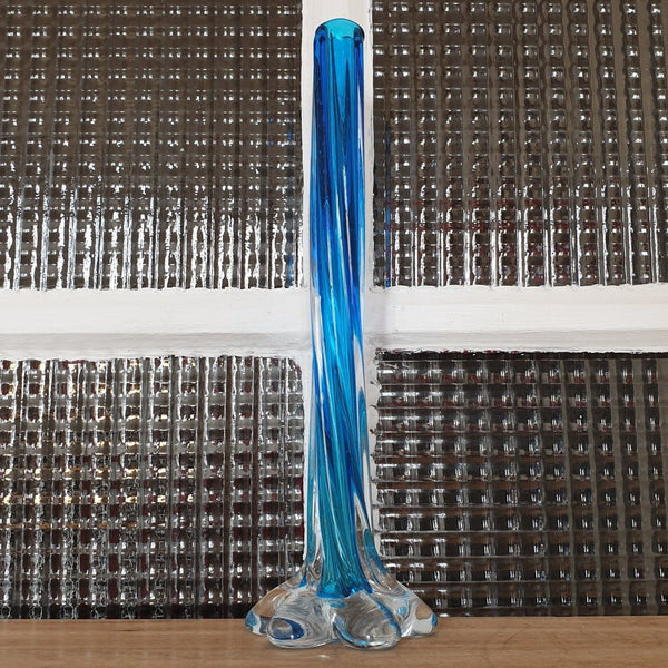 Grand soliflore en verre soufflé bleu torsadé pied fleur - Hello Broc