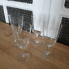 Lot de 3 ou 4 verres à vin cuit ou à apéritif sur pied en cristal gravé - Hello Broc