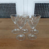 Lot de 5 verres anciens à liqueur sur pied en verre soufflé - Hello Broc, brocante en ligne