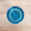 Mini vase soliflore en verre moulé bleu - Hello Broc