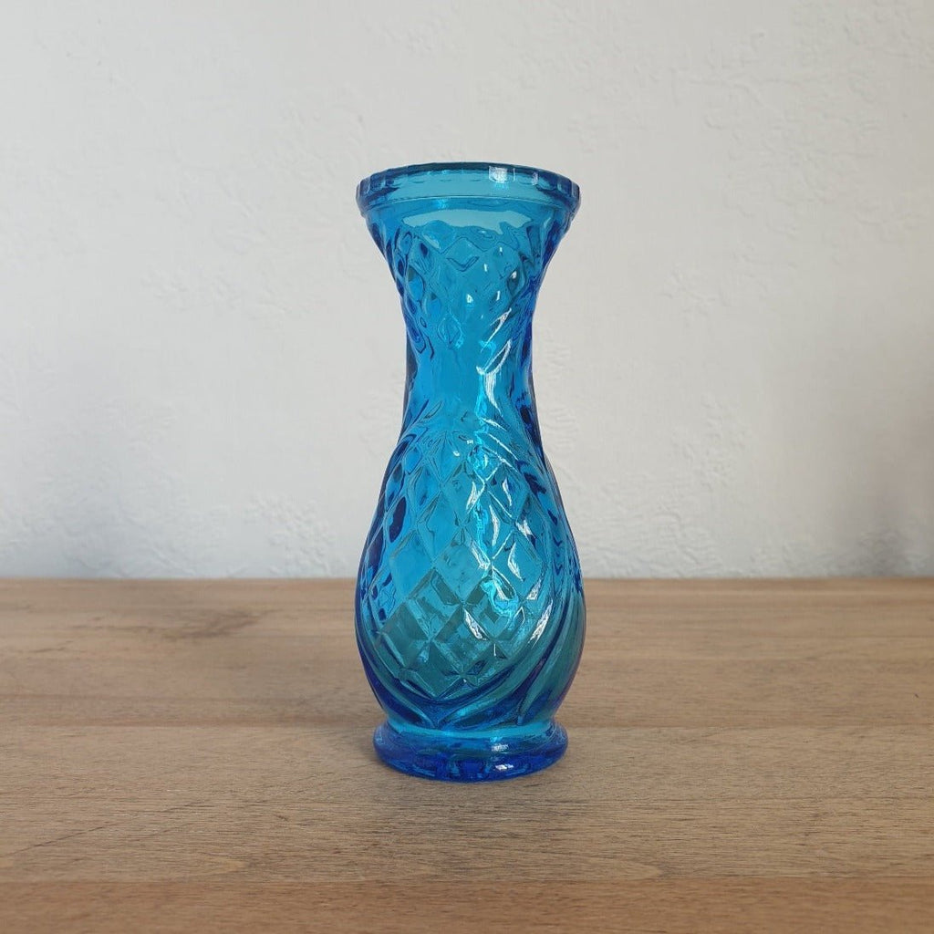 Mini vase soliflore en verre moulé bleu - Hello Broc