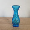 Mini vase soliflore en verre moulé bleu - Hello Broc