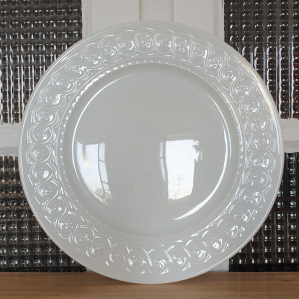 Plat de service en porcelaine blanche Bernardaud Limoges - Hello Broc