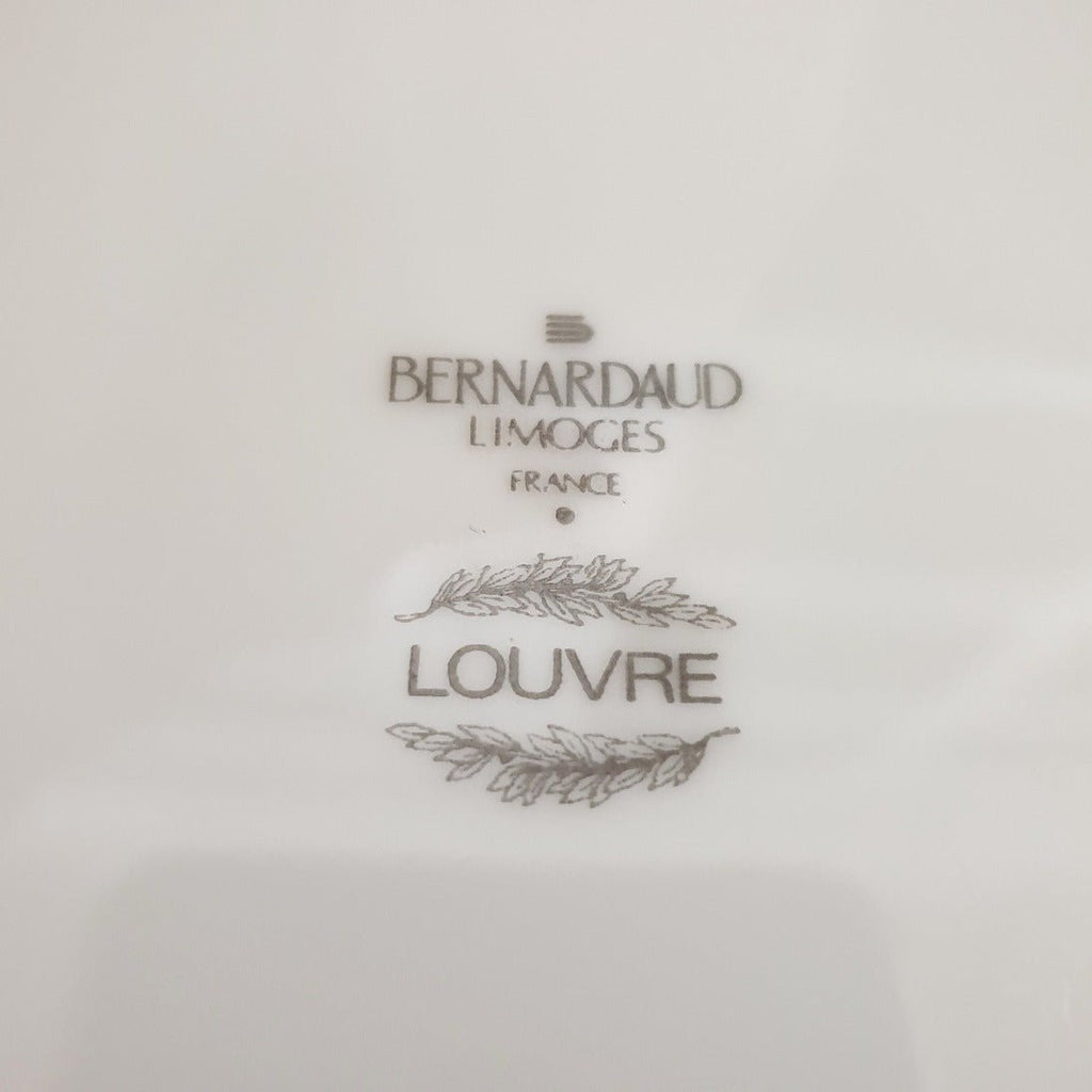 Plat de service en porcelaine blanche Bernardaud Limoges - Hello Broc