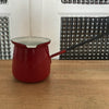 Pot à café turc en tôle émaillée rouge - Hello Broc