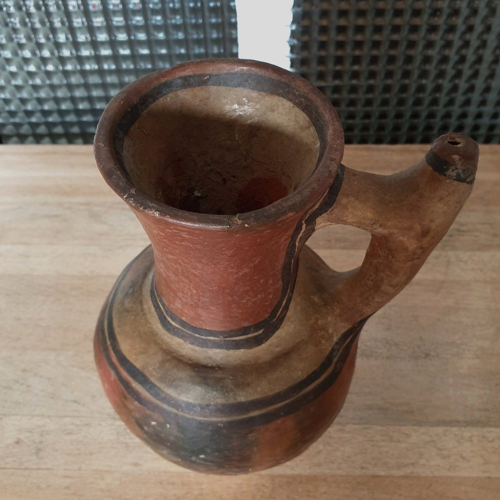 Poterie kabyle en terre cuite décorée simplement - Hello Broc