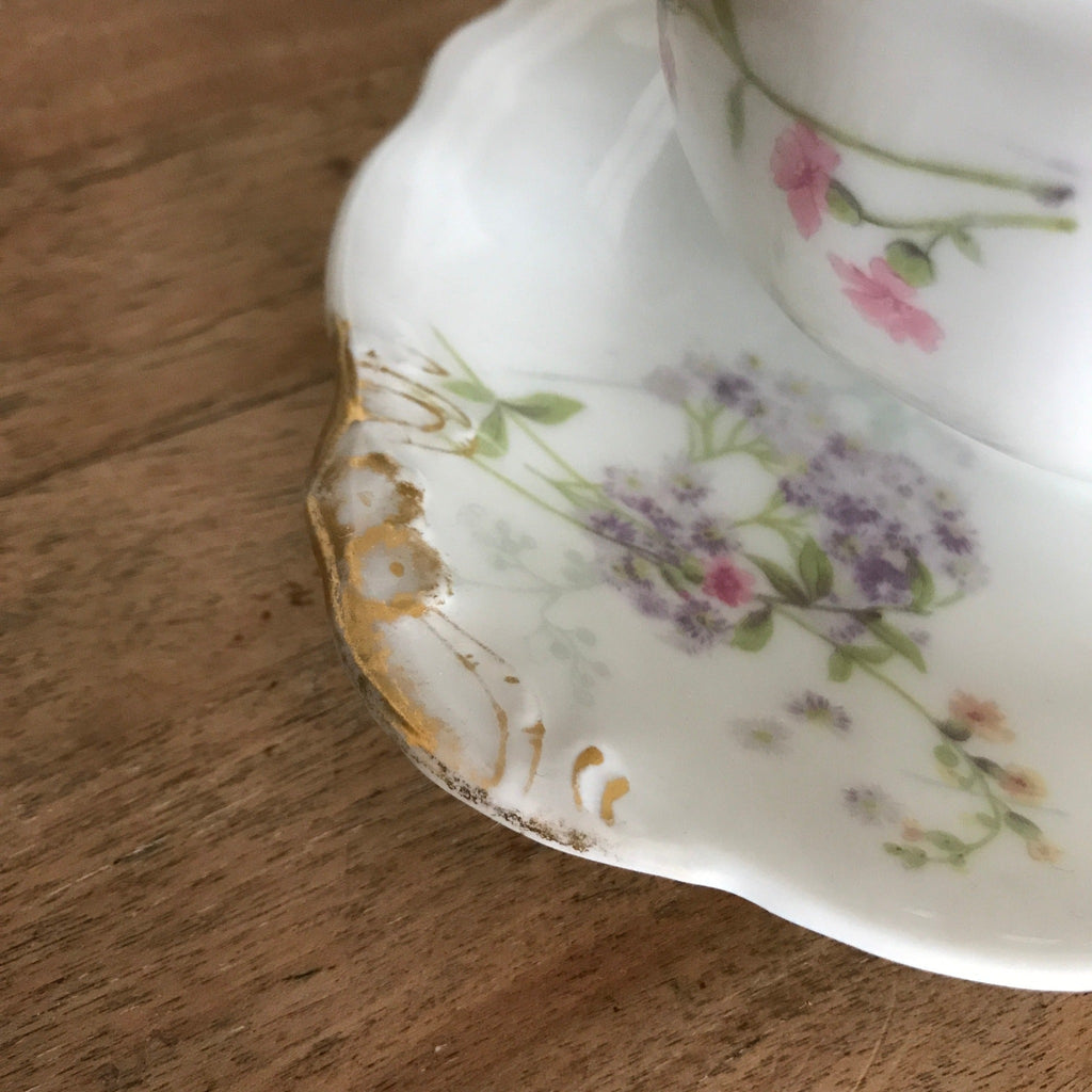 Saucière à couvercle en porcelaine de Limoges Guérin & Co - Hello Broc