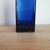 Vase longiligne forme carrée en verre moulé - bleu - Hello Broc